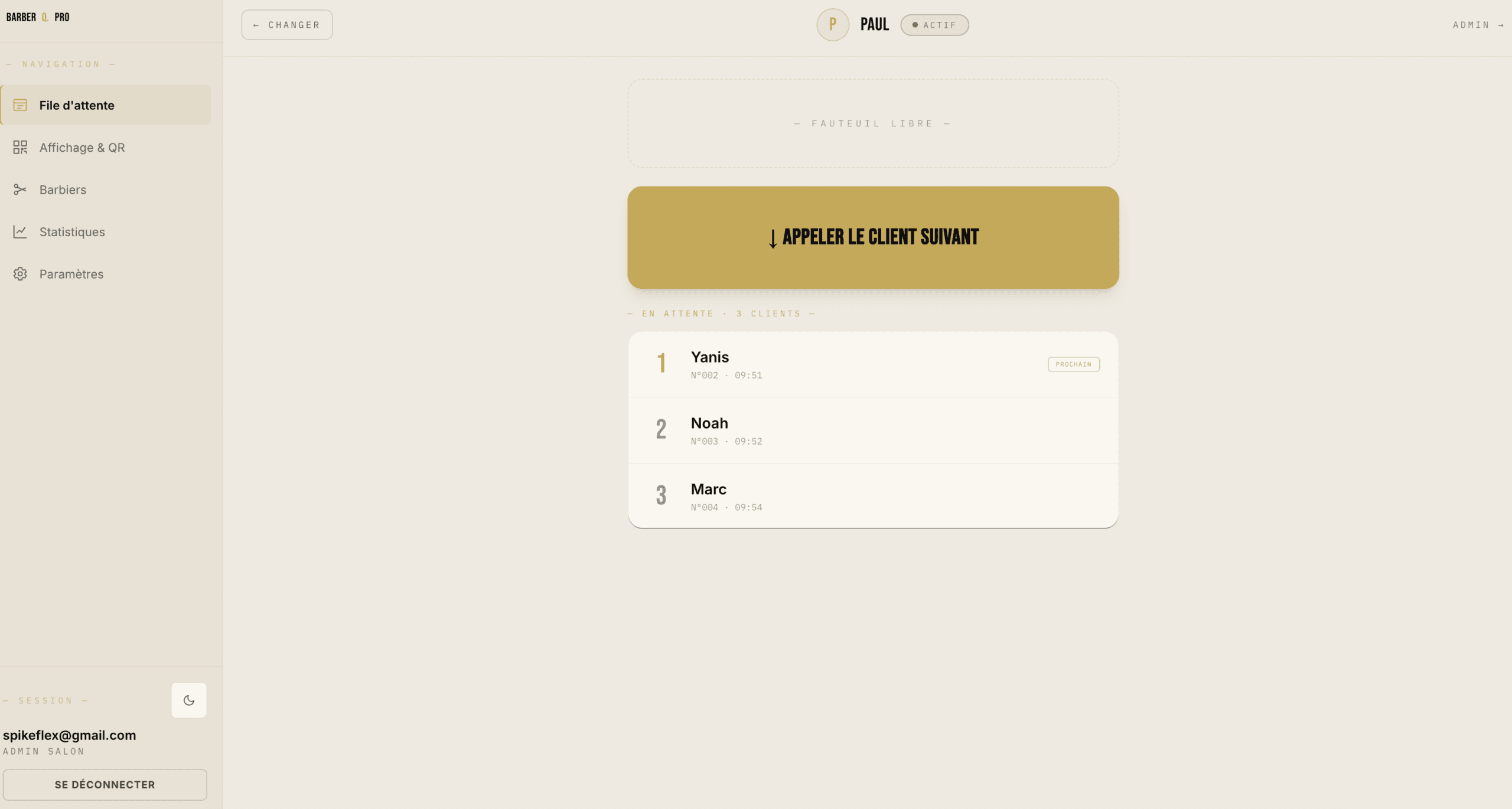 Interface coiffeur : appel du client suivant en un clic